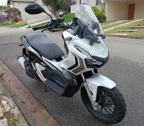 HONDA ADV 